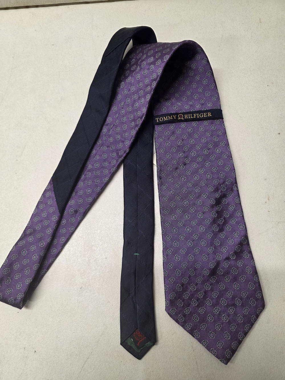 Vintage Tommy Hilfiger 100% Silk Purple Geometric Necktie Made USA NWT